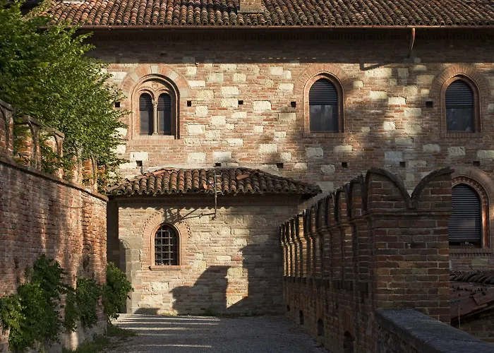 Castello Di * Gabiano